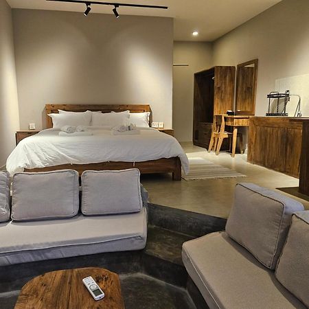 Hotel Blossom Покхара Экстерьер фото
