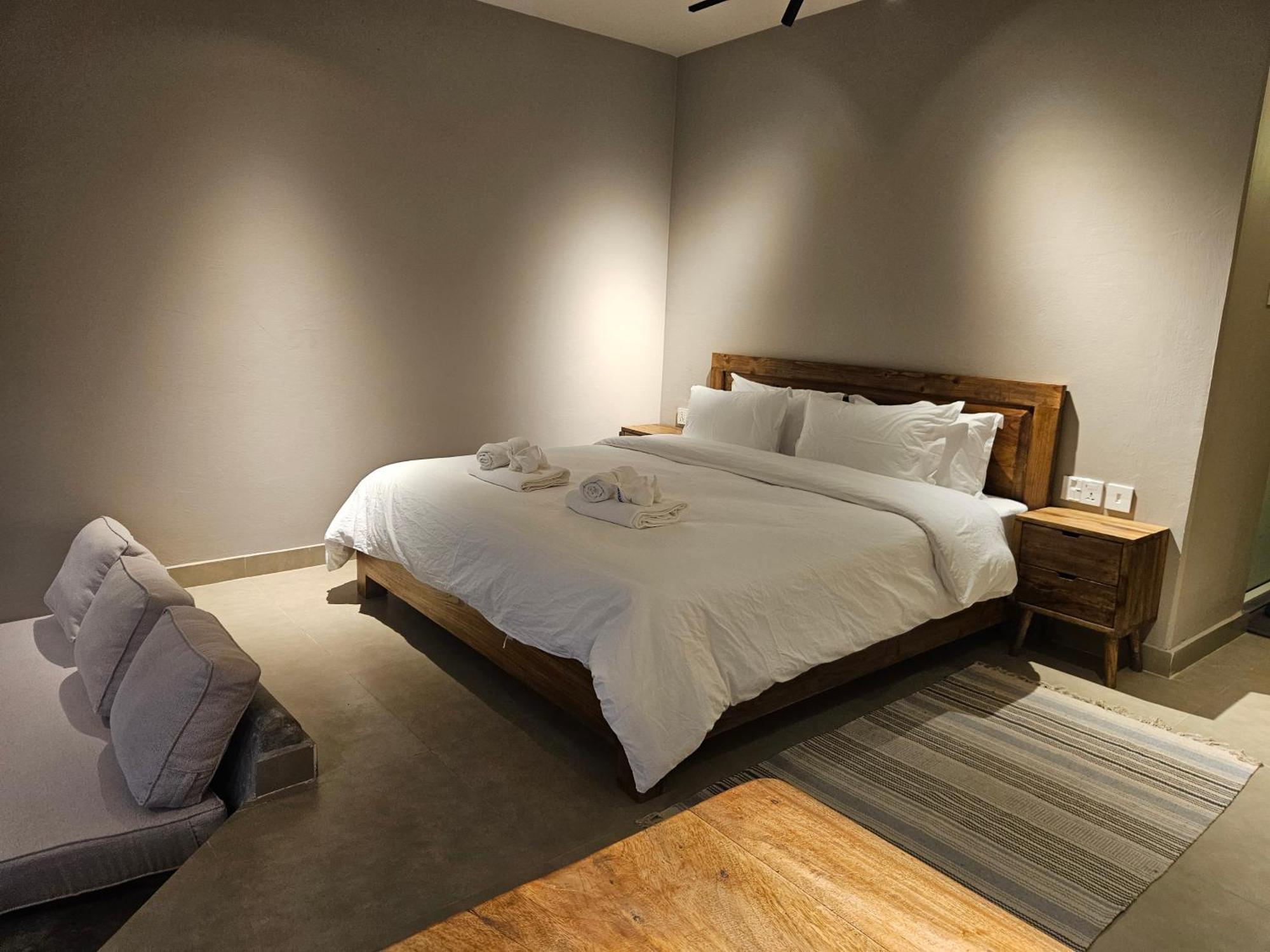 Hotel Blossom Покхара Экстерьер фото